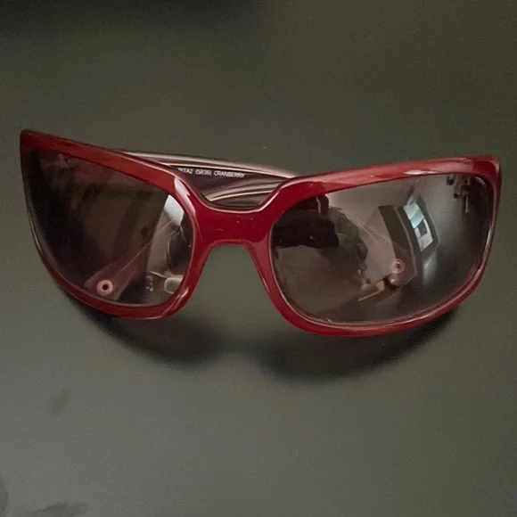 Coach Sunglasses - Picture 2 of 6